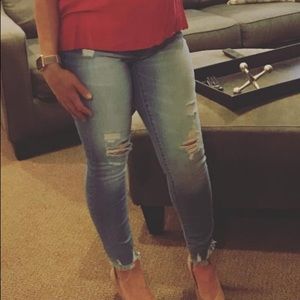 Universal Thread Jeans